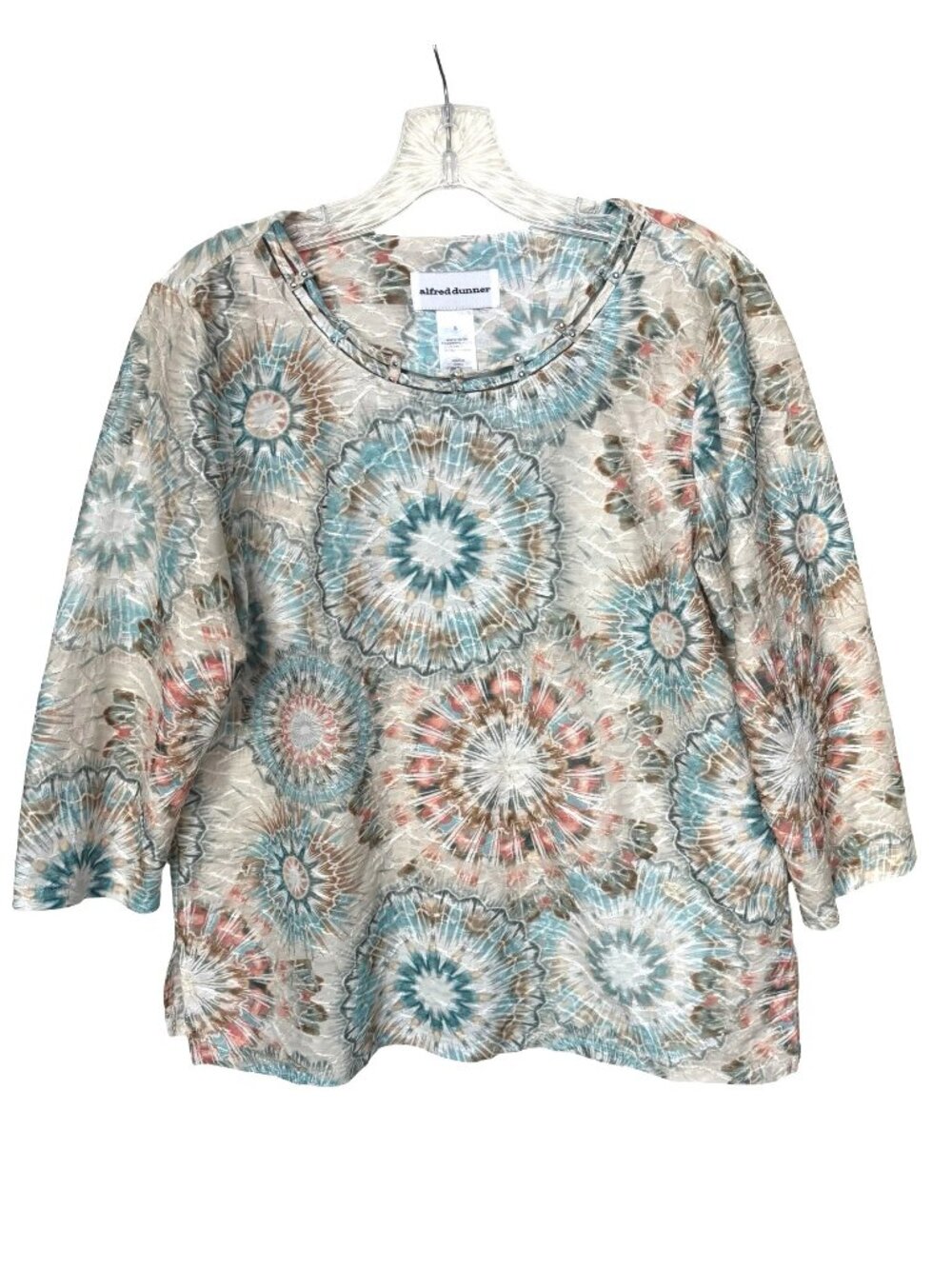 A05 Alfred Dunner Top Sz Small 3/4 Sleeve Medallion Print